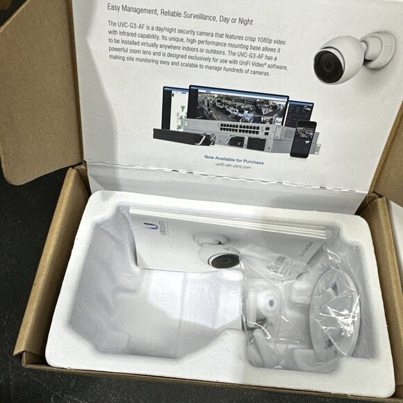 Ubiquiti Networks UVC-G3-AF 1080p Indoor/Outdoor IP Camera with Infrared - Picture 2 of 6